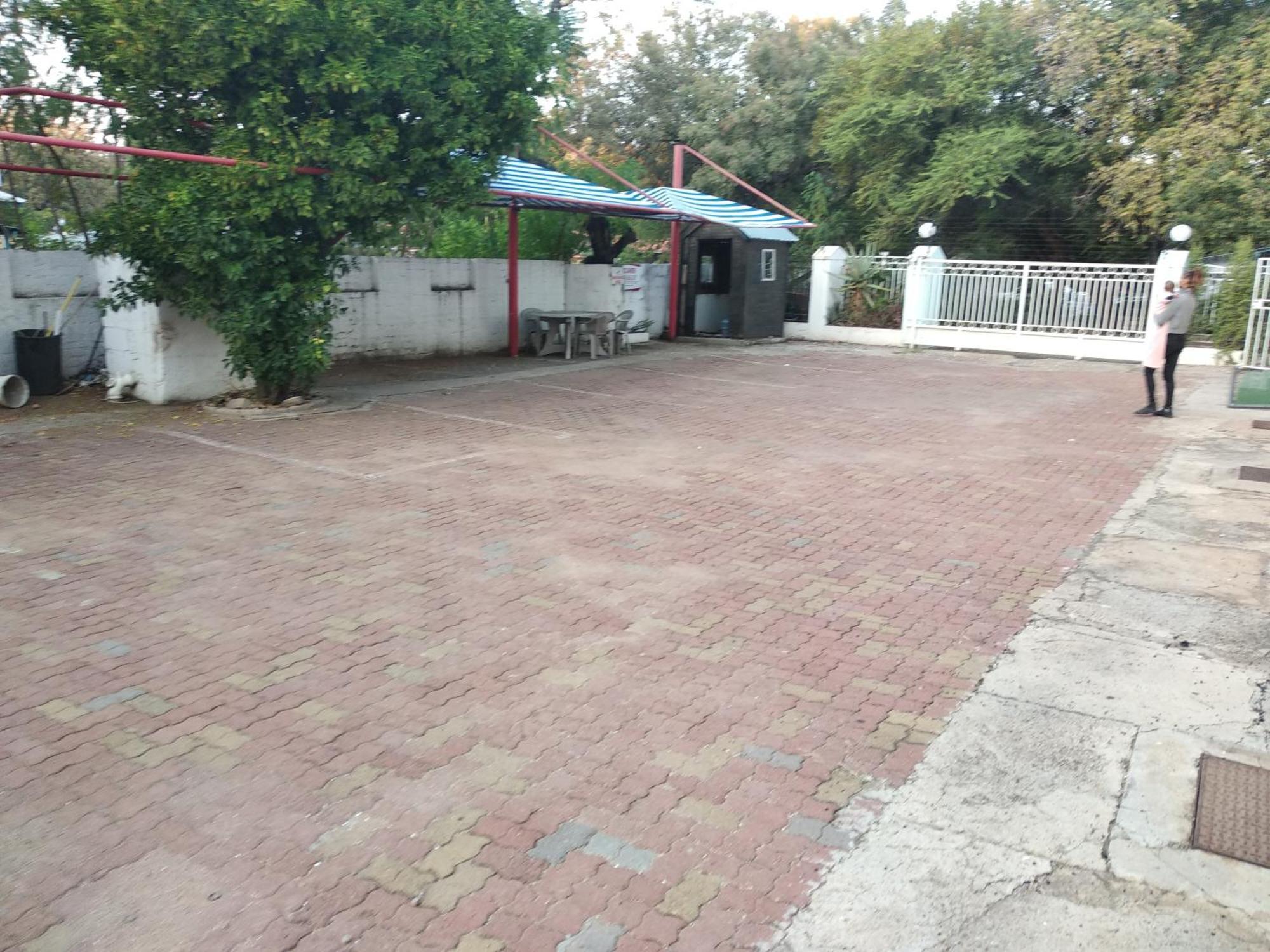 Brackendene Lodge Gaborone Exterior foto