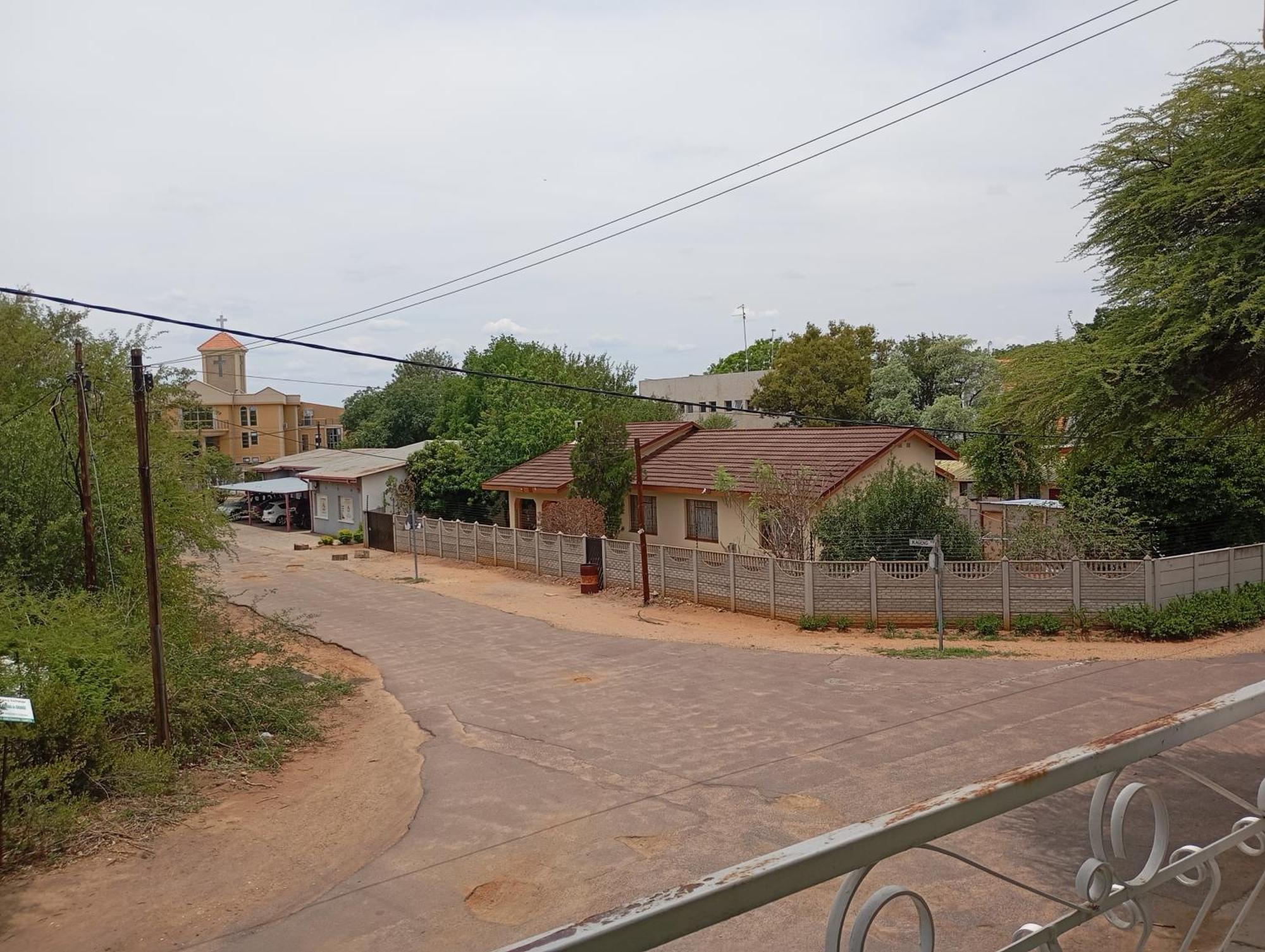 Brackendene Lodge Gaborone Exterior foto